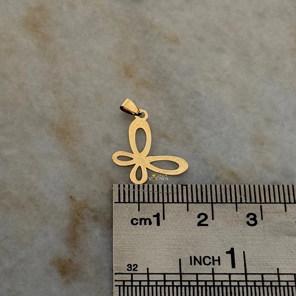 تصویر دوم آویز پروانه طلا لیزری